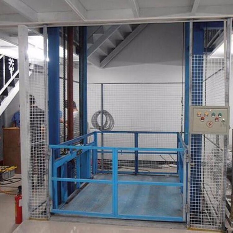 工业货梯多少钱一套_如何保养液压升降货梯设备_固定剪叉式升降货梯